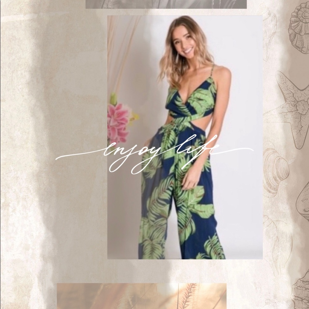 JUST IN! Tropical Jumpsuit - Picture 1 of 4